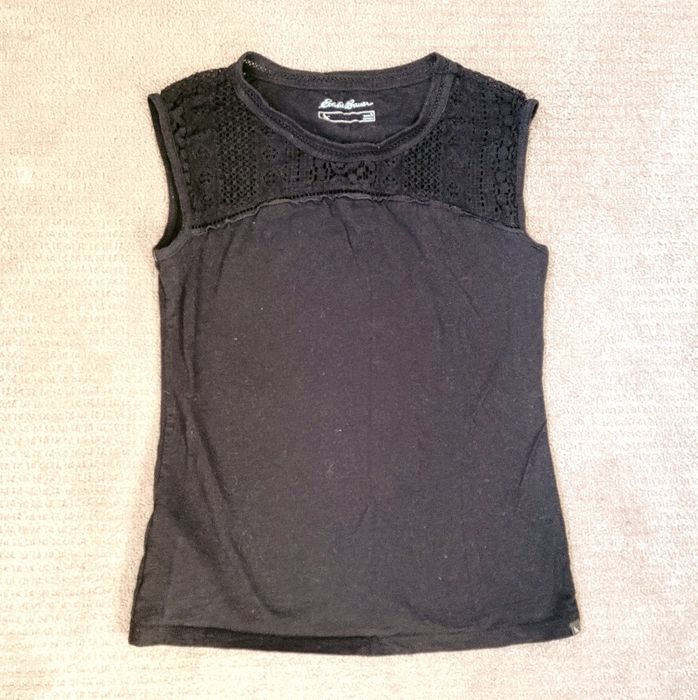 Eddie Bauer black tank.
